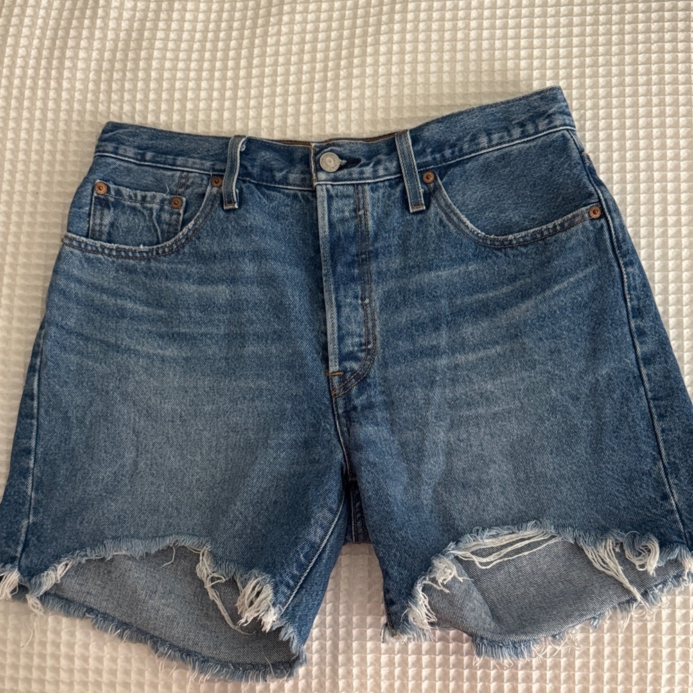 Levi's Distressed 501 shorts